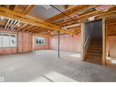 216 21 ST SW photo 52