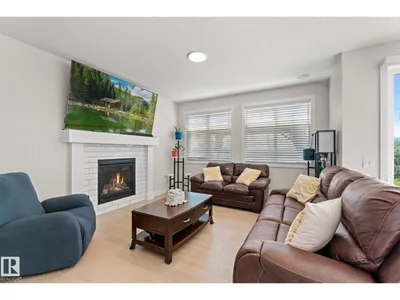 22373 92A AV NW photo 19