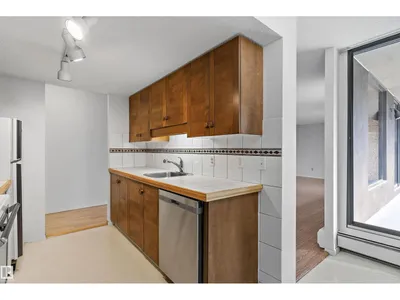 #1201 8220 JASPER AV NW photo 8