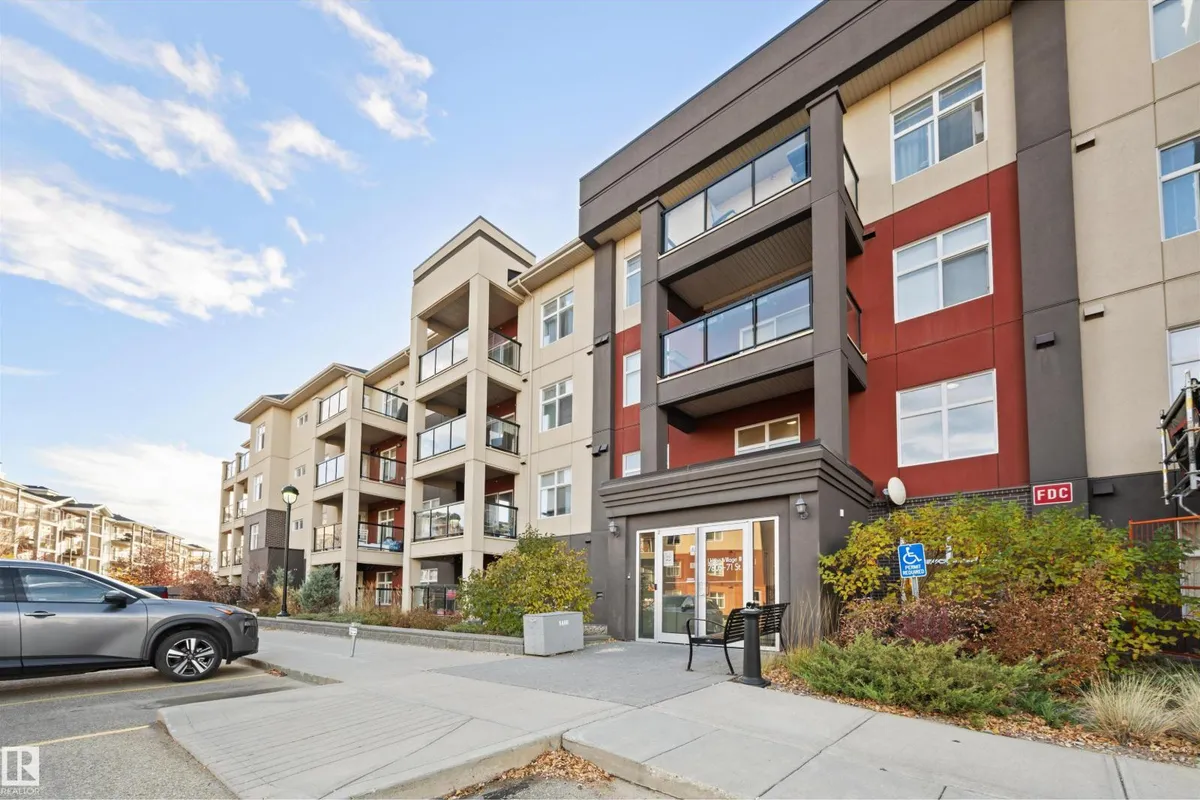 #158 7805 71 ST NW exterior