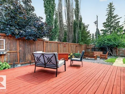 11131 35A AV NW photo 6