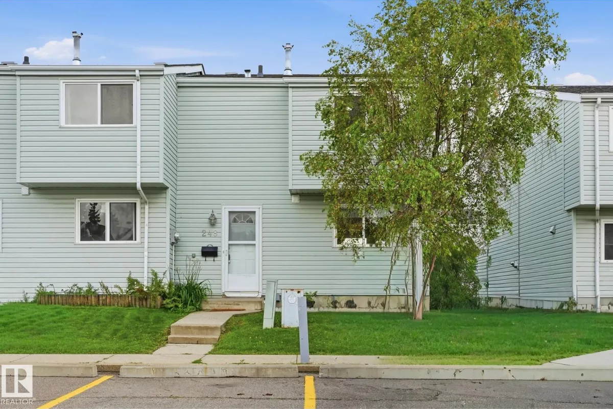 248 DICKINSFIELD CT NW exterior