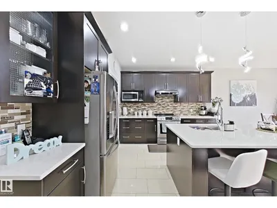 144 52 ST SW photo 11