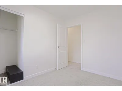 238 PRIMROSE GARDENS GD NW photo 18