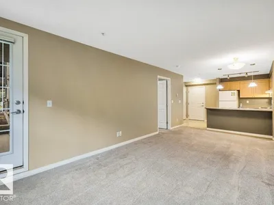 #116 630 MCALLISTER LO SW photo 18