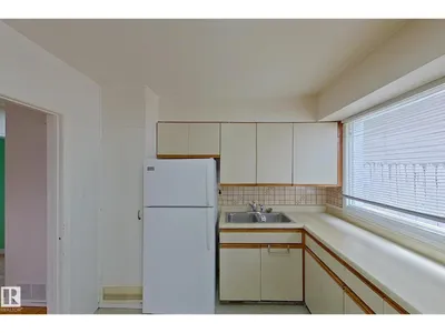13004 114 ST NW photo 12