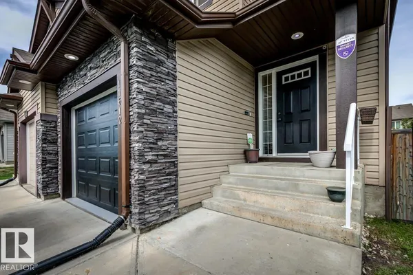11612 17 AV SW photo 2