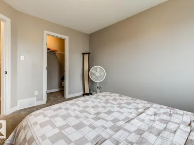 11612 17 AV SW photo 41