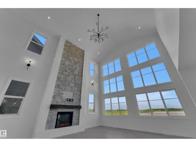 266 Falcon Crescent photo 22