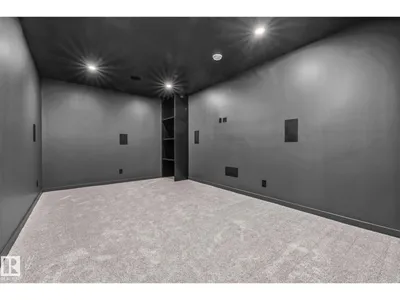 8815 142 ST NW photo 23