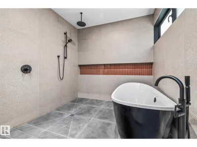 8815 142 ST NW photo 31