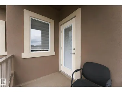 4 LAKESHORE CV photo 20