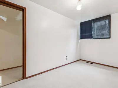 12721/12723 91 ST NW photo 34