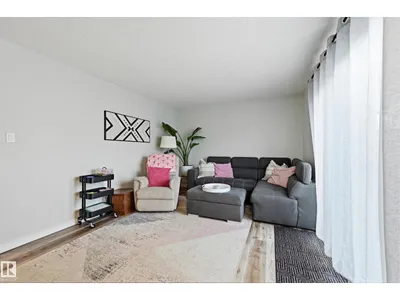 5677 137 AV NW photo 10
