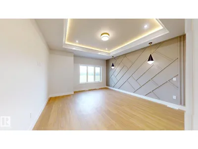 4608 17 AV SW photo 20