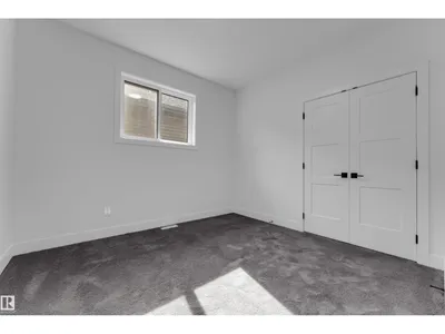 202 Linden LO photo 26