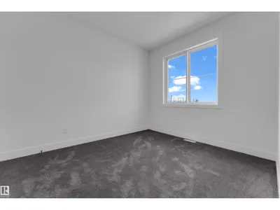 202 Linden LO photo 29