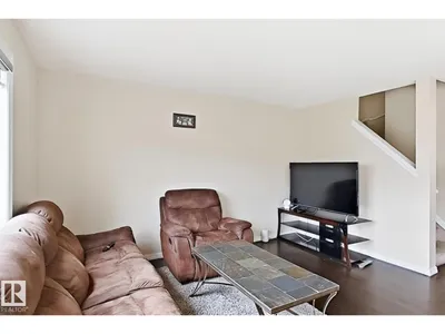 2829 18A AV NW photo 13