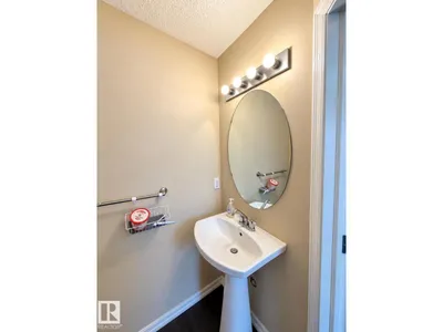2829 18A AV NW photo 6