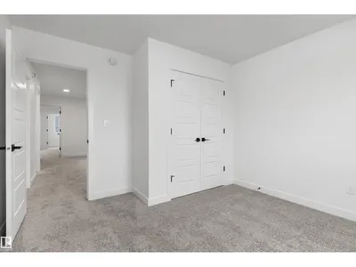 19131 20 AV NW photo 23
