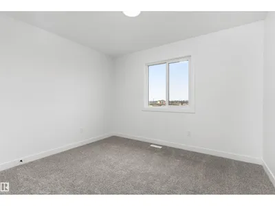 19131 20 AV NW photo 21