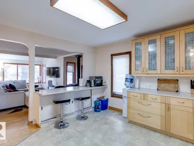 14002 106 AV NW photo 15