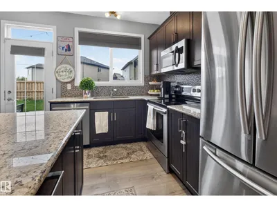 1241 MCCONACHIE BV NW photo 12