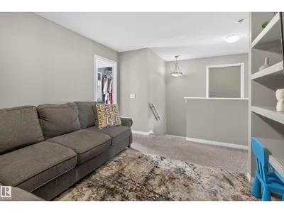 1241 MCCONACHIE BV NW photo 17