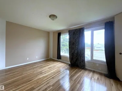8817 163 ST NW photo 10