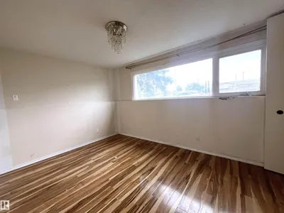 8817 163 ST NW photo 13