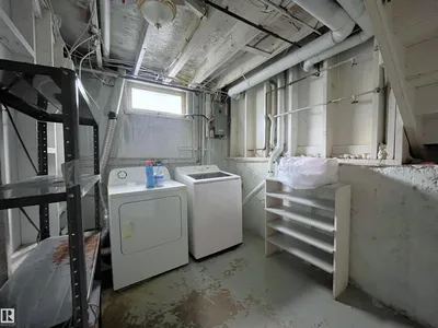 8817 163 ST NW photo 17