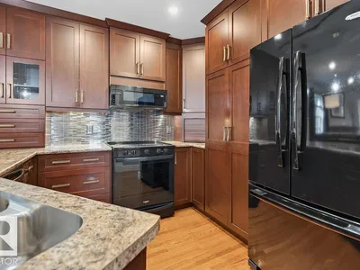 12768 118 ST NW photo 15