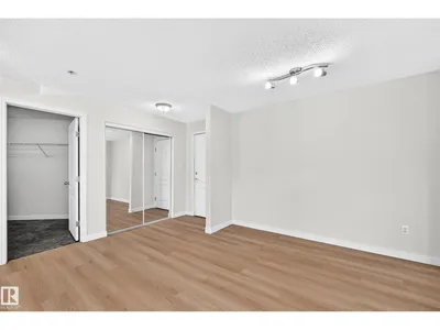 #1303 330 CLAREVIEW STATION DR NW photo 11