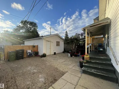 11230 96 ST NW photo 26
