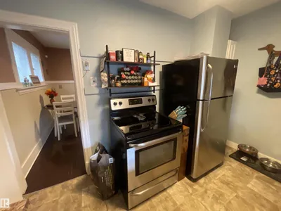 11230 96 ST NW photo 16