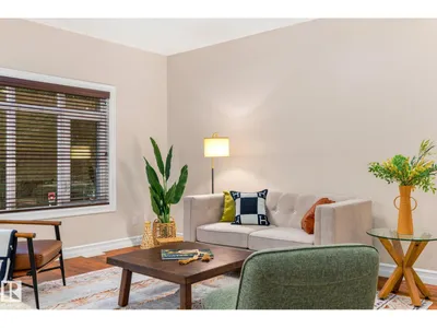 10143 123 ST NW photo 24