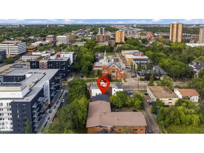 10143 123 ST NW photo 5