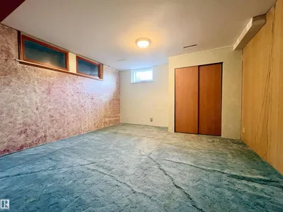 3834 110 AV NW photo 35
