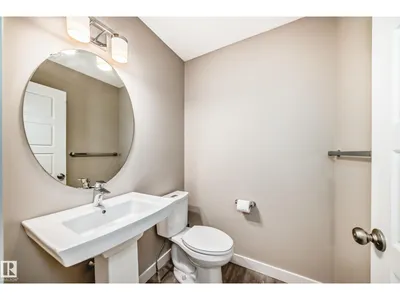 5709 66 ST photo 11
