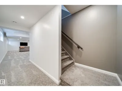 17707 9A AV SW photo 40