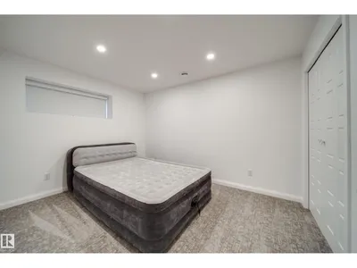 17707 9A AV SW photo 43