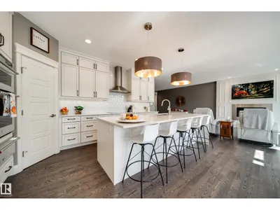 17707 9A AV SW photo 11