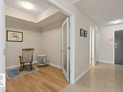 #408 9020 JASPER AV NW photo 18