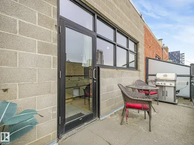 #206 10265 107 ST NW photo 33