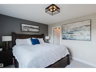 15820 15 AV SW photo 25