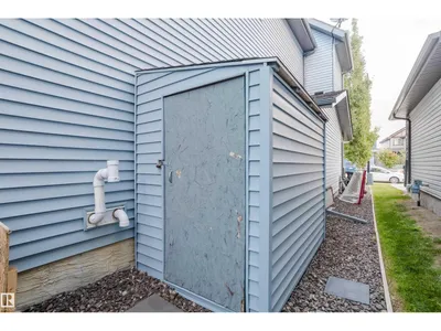 15820 15 AV SW photo 72