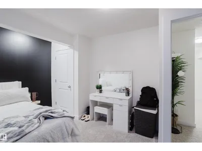 15820 15 AV SW photo 67