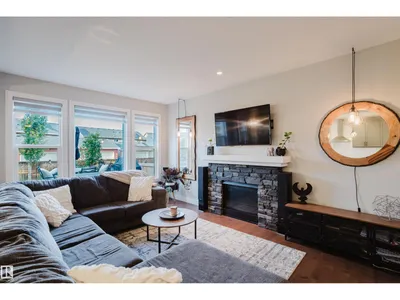 15820 15 AV SW photo 17