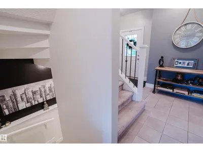 15820 15 AV SW photo 47
