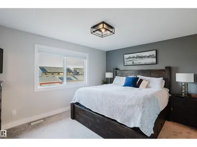 15820 15 AV SW photo 23